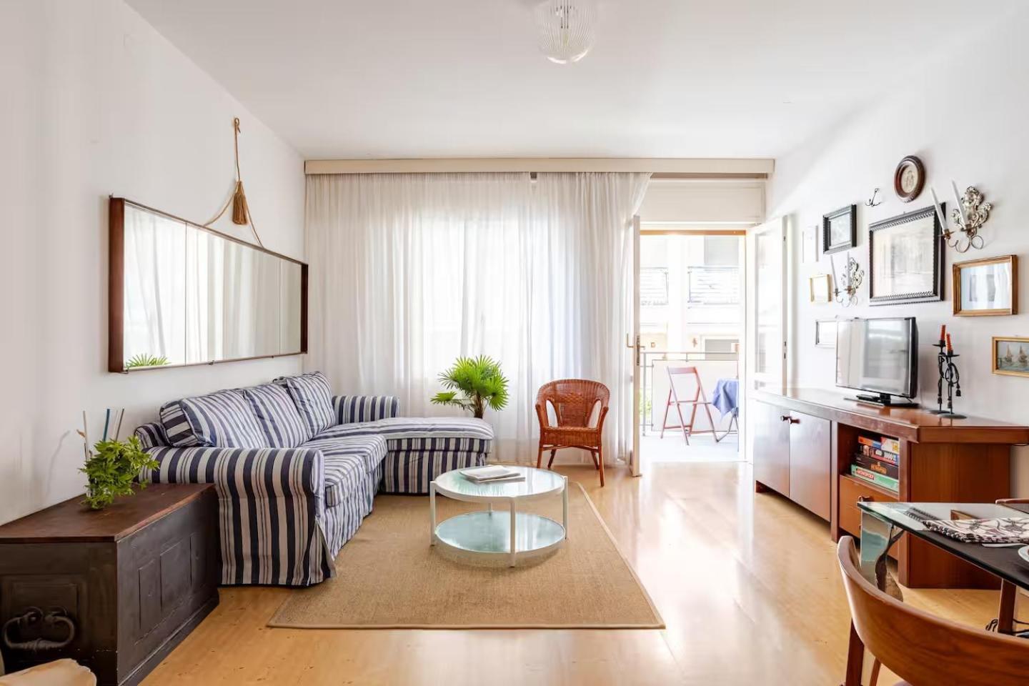 Sunny Home, Appartamento In Centro E Vicino Alla Spiaggia Grado Eksteriør bilde